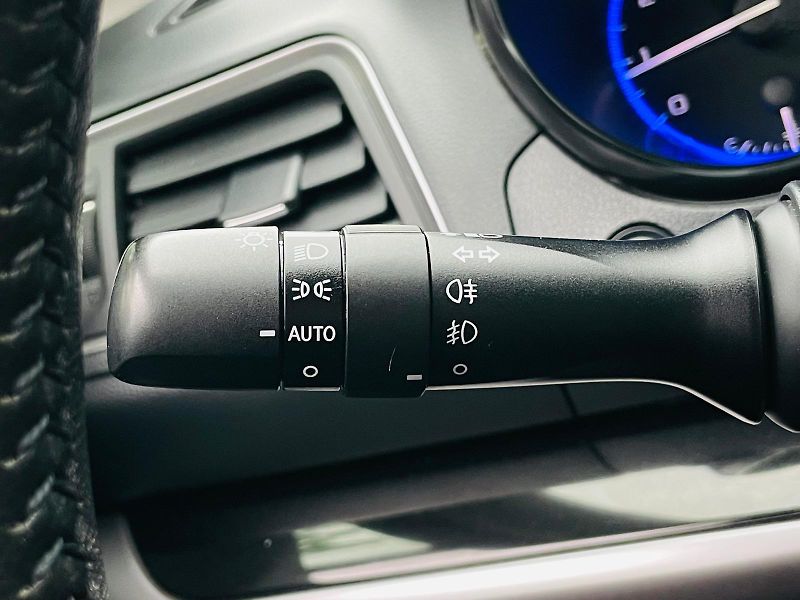 Subaru Outback 2.5i 4x4 AUT SERVISKA 1MAJITEL - fotka 44 z 49