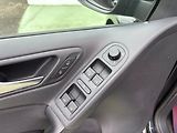 Volkswagen Golf 1.6, 75kW, Aut. Klima, Výhřevy - náhled 13