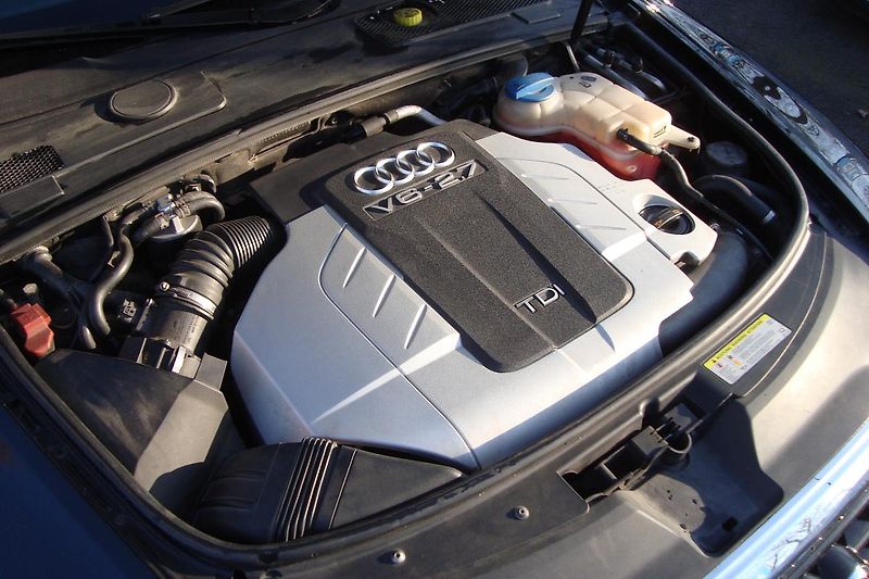 Audi A6 (2010) Avant 2.7 TDi, S-Line, Nová ST - fotka 15 z 56
