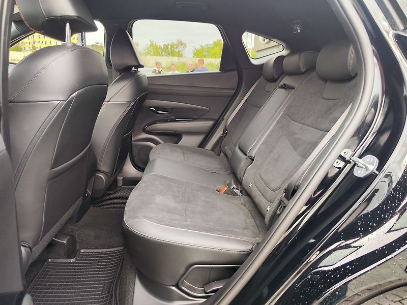 Hyundai Tucson 1.6 T-GDI/118kW N-Line DCT - fotka 13 z 33