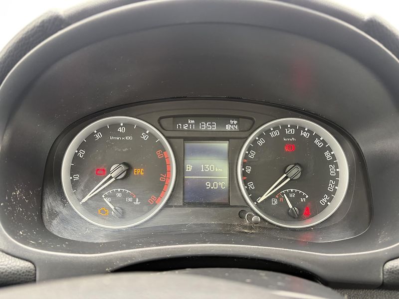 Škoda Roomster (2008) 1.6 16V po servisu - fotka 12 z 24