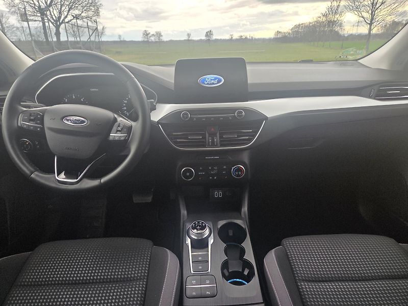Ford Focus 1.5 EcoBlue 88kW, A/T,LED,DPH - fotka 16 z 26