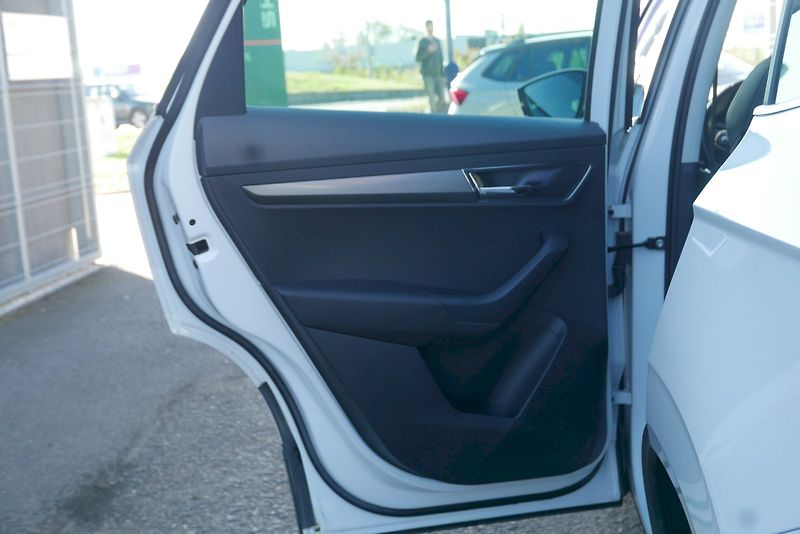 Škoda Karoq (2022) STYLE TSI 1.5/110KW 6MP - fotka 28 z 32