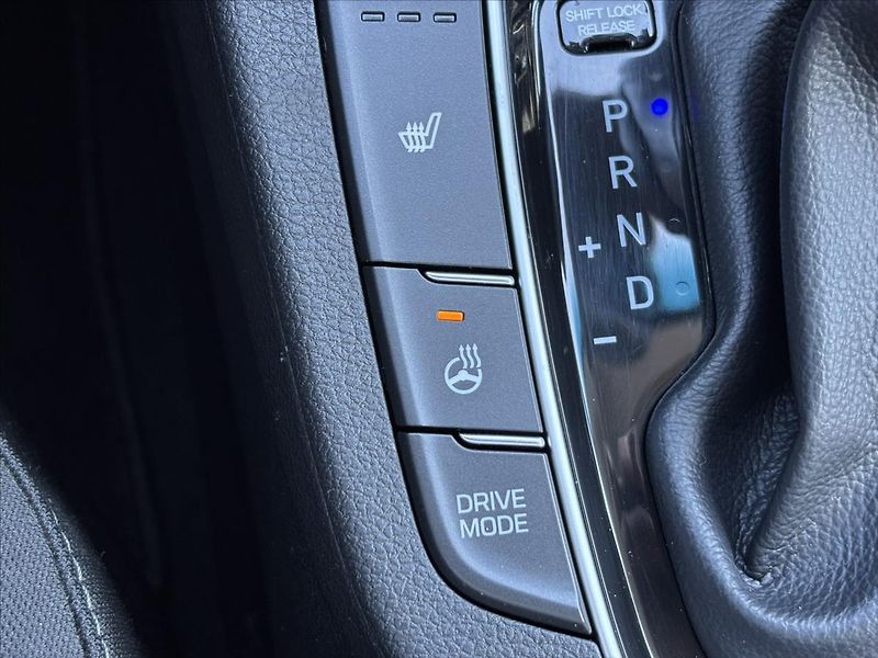 Hyundai i30 1,4 TGDi AT Style  TOP STAV - fotka 25 z 45