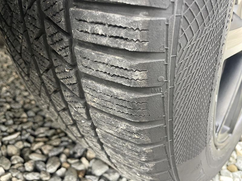 Jeep Grand Cherokee 6.4i 480PS HEMI SRT CZ 78000KM - fotka 33 z 187