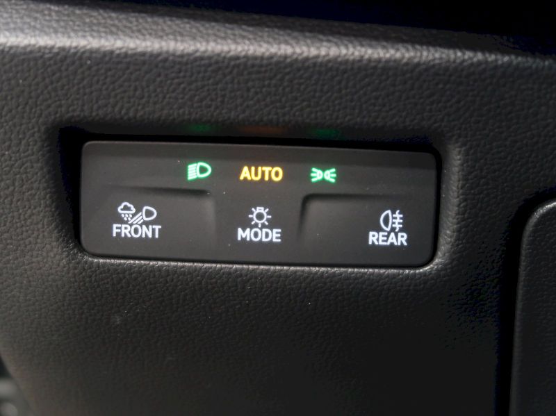 Škoda Superb (2024) SELECTION 2.0TDI 110KW DSG PAN - fotka 36 z 43