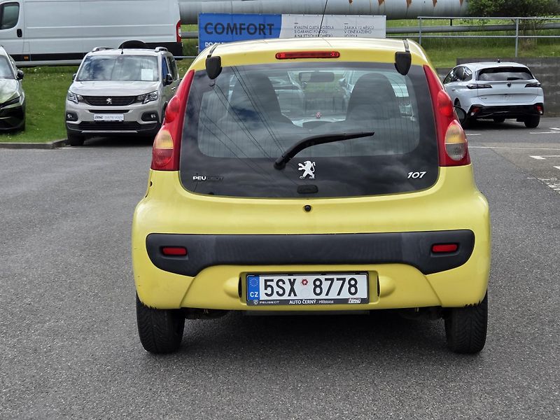 Peugeot 107 (2006) 1.0 i 68 MAN 5 - fotka 4 z 18