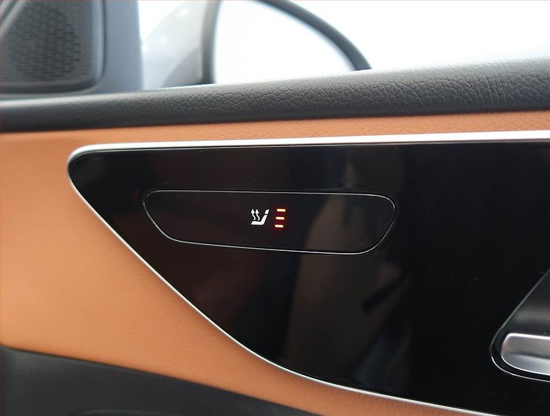 Mercedes-Benz Třídy C (2022) Avantgarde C 180 - fotka 31 z 32