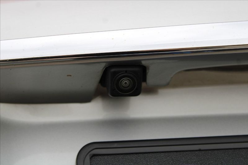 Mitsubishi Eclipse Cross 1,5 T  AUTOMAT,4x4,INSTYLE - fotka 37 z 42