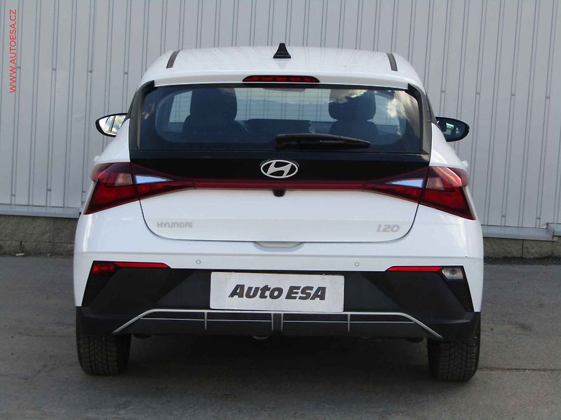 Hyundai i20 (2024) 1.2i, 1.maj,ČR - fotka 5 z 22