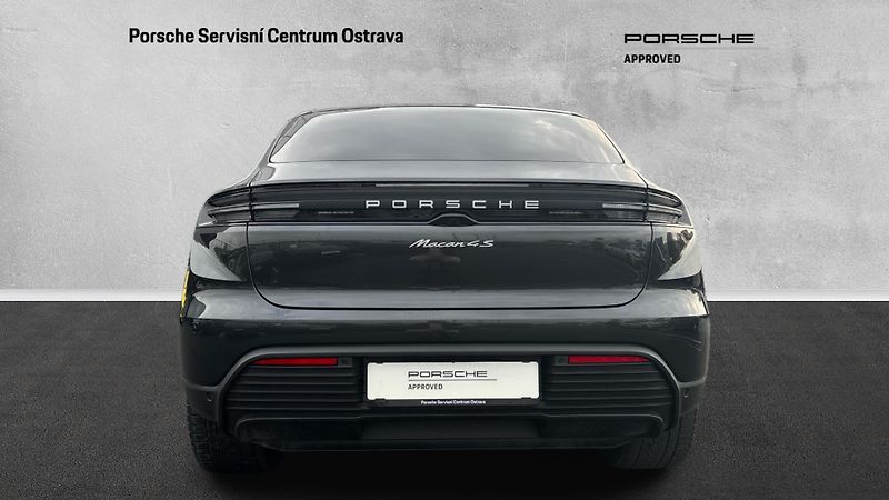 Porsche Macan 4S Electric - fotka 7 z 23