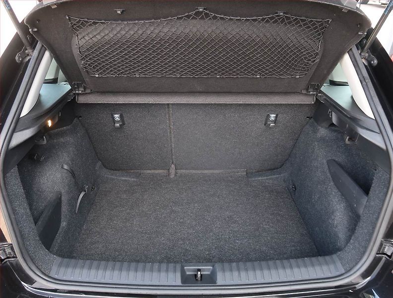 Škoda Kamiq (2020) Style 1.5 TSI, ČR,1.maj - fotka 13 z 18