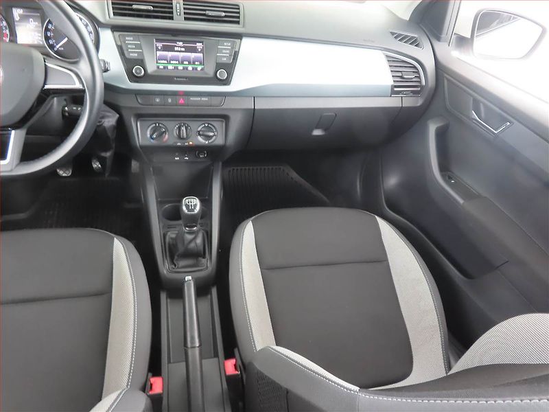 Škoda Fabia (2018) 1.4 TDI, Park. senzory - fotka 8 z 15