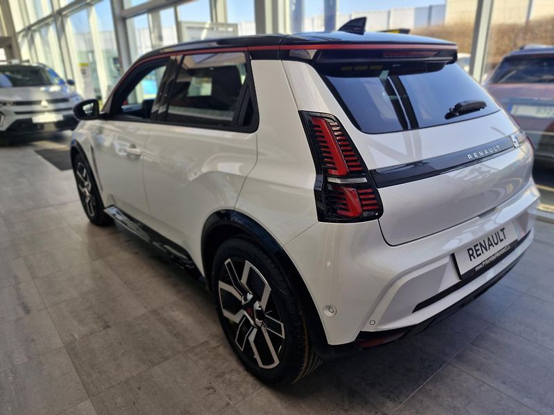 Renault 5 E-TECH (2026) iconic cinq 150k comfort range - fotka 6 z 16