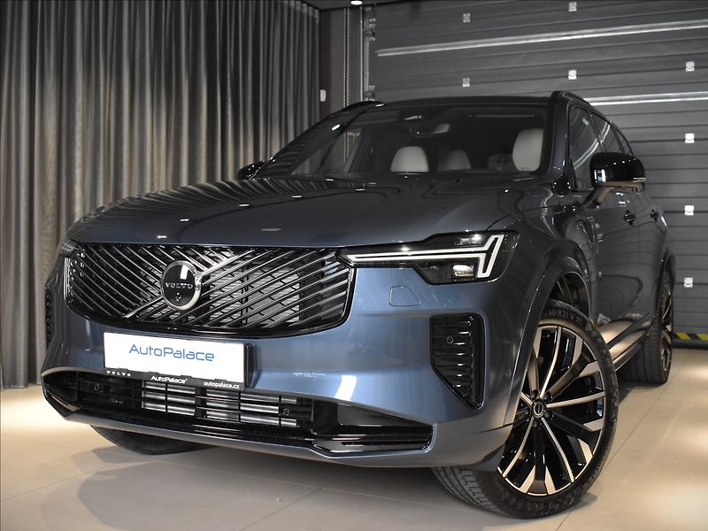 Volvo XC90 (2026) 2,0 T8  Ultra Dark - fotka 1 z 40