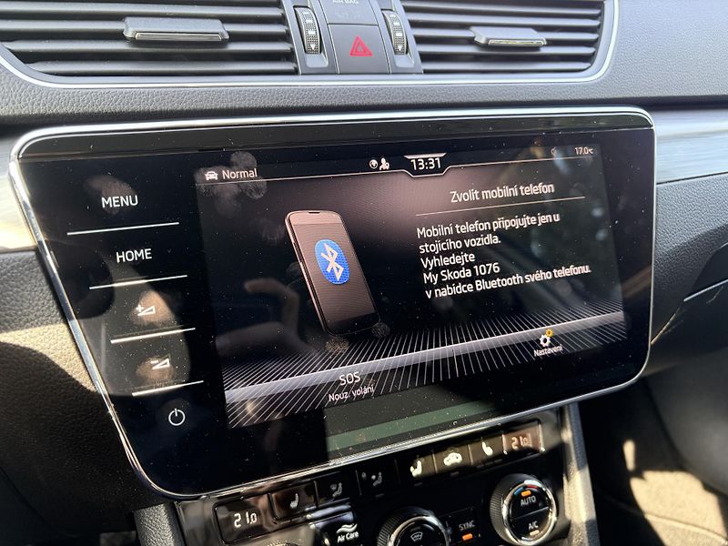 Škoda Superb 2.0TDI DSG MATRIX CANTON - fotka 38 z 59