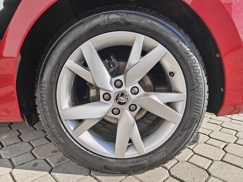 Škoda Octavia Top Selection 6MP 1,5TSI - fotka 22 z 26