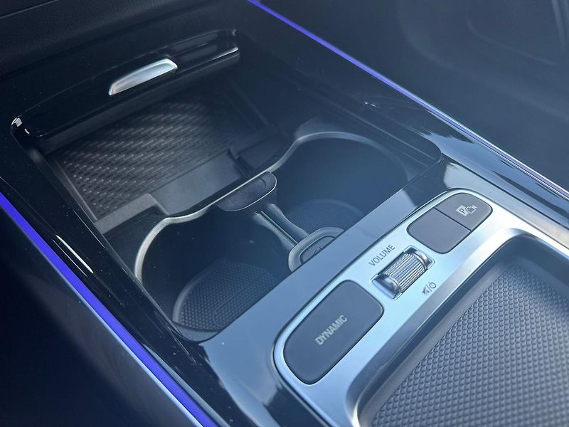 Mercedes-Benz GLA (2025) 200 d 4MATIC - fotka 15 z 24