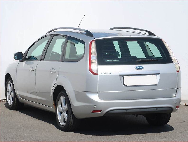 Ford Focus (2008) 1.6 16V, po STK, plně pojízdný - fotka 4 z 16