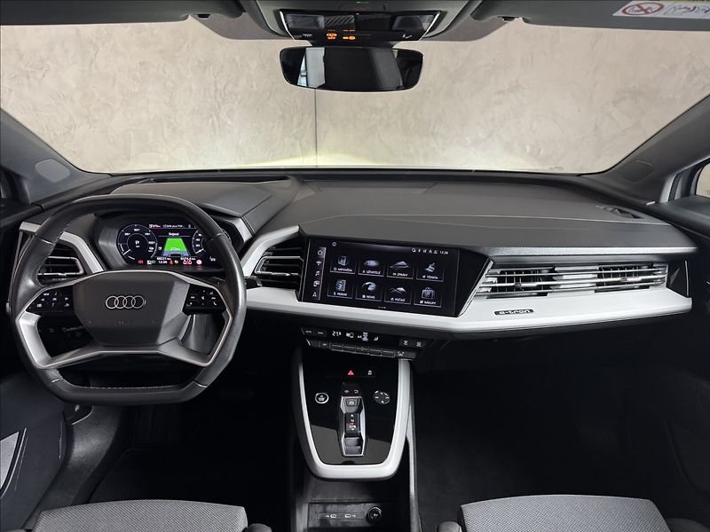 Audi Q4 e-tron 35 125kW Sport LED Matrix - fotka 16 z 47
