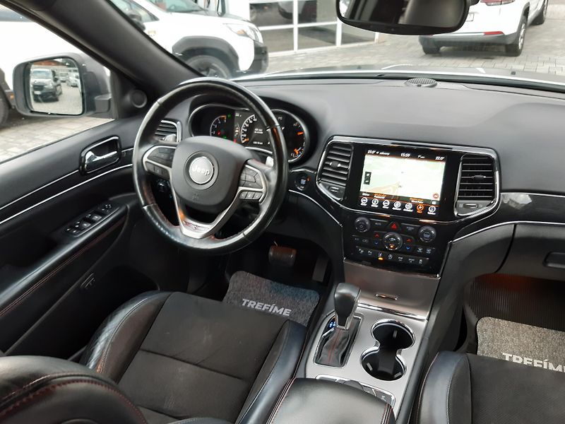 Jeep Grand Cherokee (2019) 3,0CRD Trail-Hawk REZERVACE - fotka 12 z 31