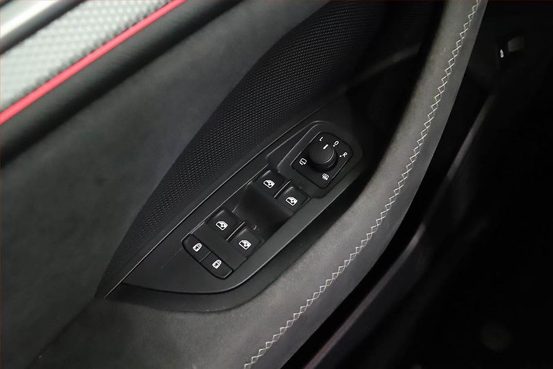 Škoda Kodiaq (2025) 2.0 TDI, Sportline, Navi - fotka 20 z 20