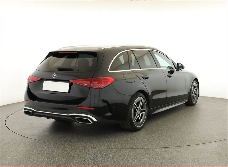 Mercedes-Benz Třídy C (2022) C 220 d - fotka 5 z 21