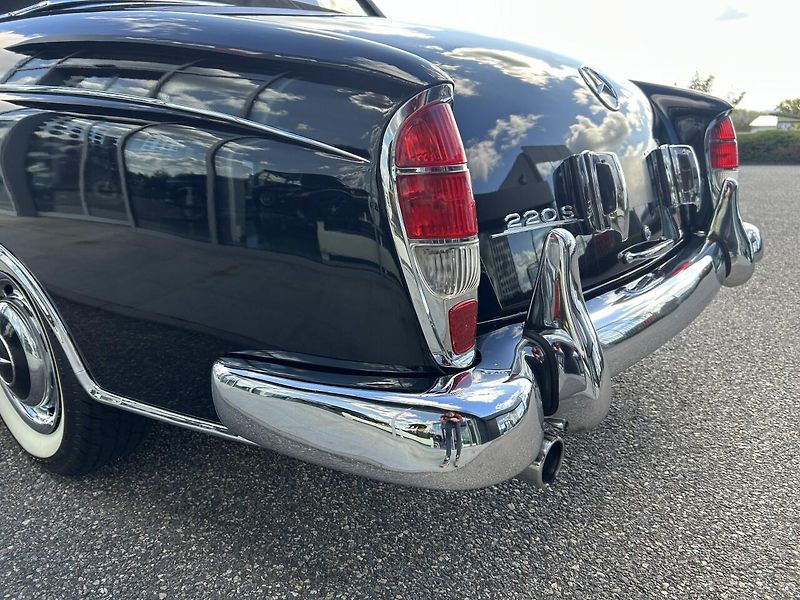 Mercedes-Benz Ostatní 220 S PONTON CABRIOLET - fotka 10 z 28