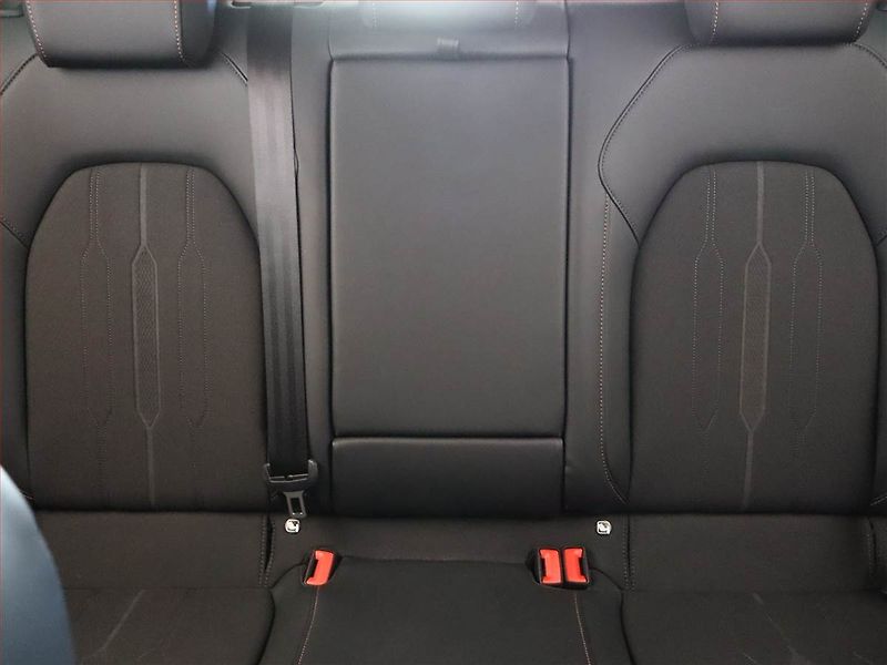 Cupra Formentor (2022) 1.5 TSI - fotka 8 z 16
