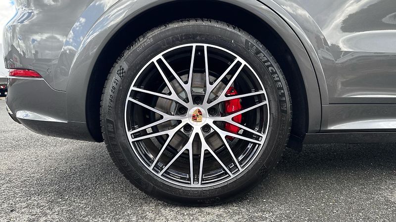 Porsche Cayenne S E-Hybrid - fotka 11 z 30