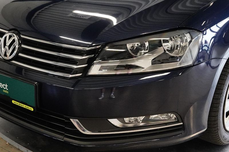 Volkswagen Passat - fotka 9 z 24