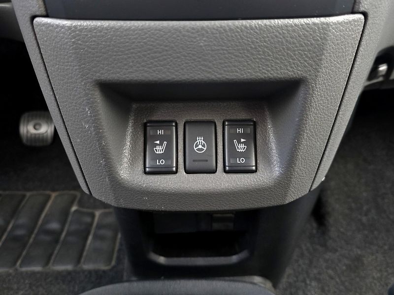 Nissan e-NV200 (2018) 80kW , Výhřev sed. - fotka 17 z 19