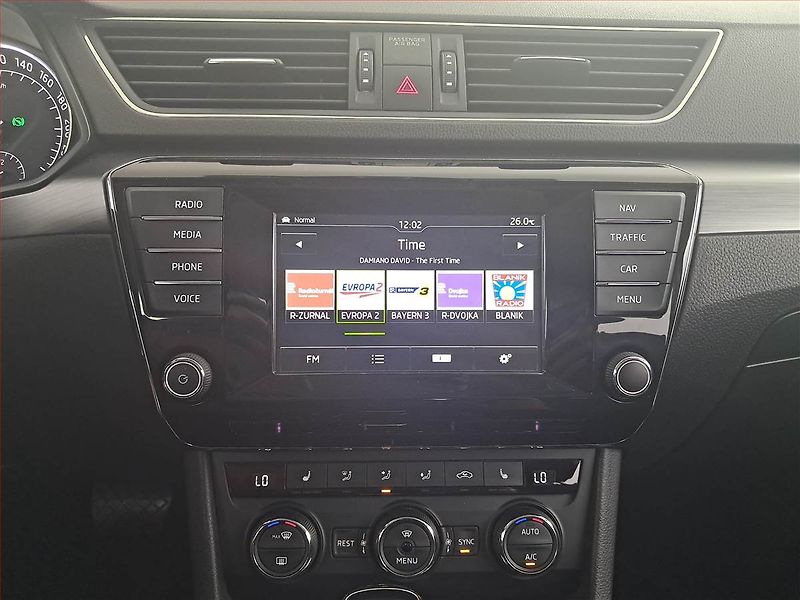Škoda Superb (2016) Style Plus 2.0 TDI, Automat - fotka 12 z 18