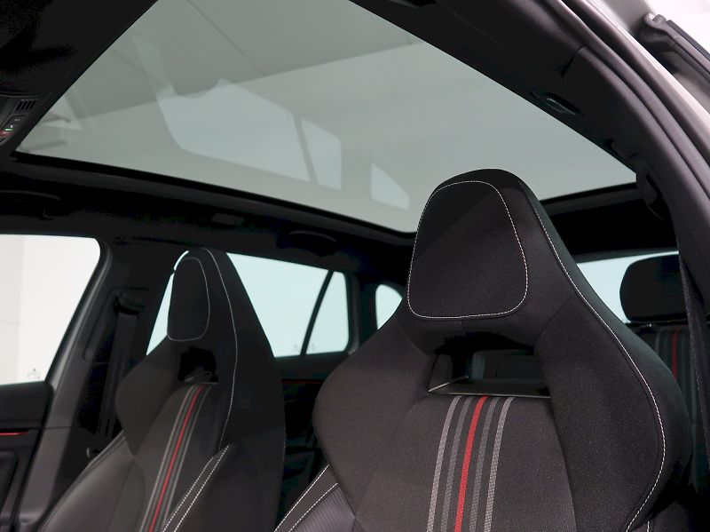 Škoda Scala (2025) MONTE CARLO 1.5TSI 110KW DSG L - fotka 15 z 38