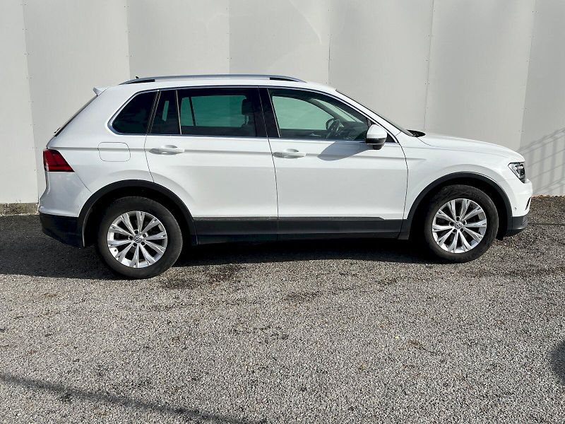 Volkswagen Tiguan (2018) 2.0 TDI 85 kW BMT Trendline - fotka 24 z 26