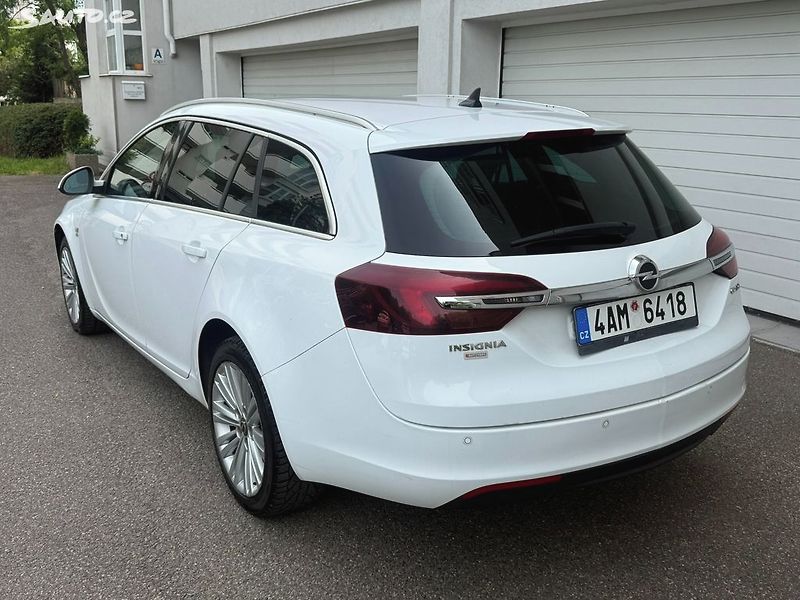 Opel Insignia (2015) 2.0CDTi, 120kw Původ ČR 4x4 - fotka 3 z 22