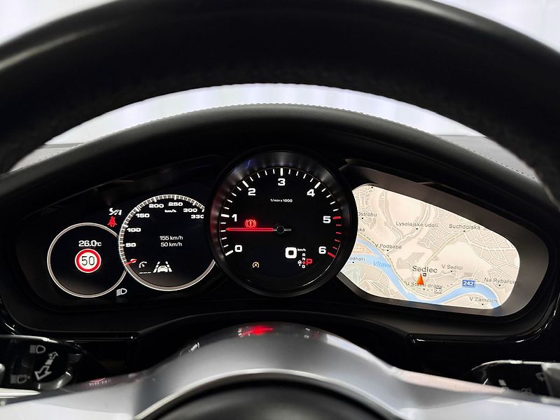 Porsche Panamera 4S DIESEL PDK, VZDUCH, WEBASTO - fotka 24 z 33