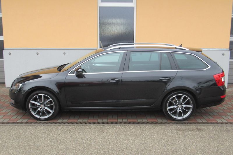 Škoda Octavia 2.0 TDI DSG NAVIGACE XENONY - fotka 6 z 27
