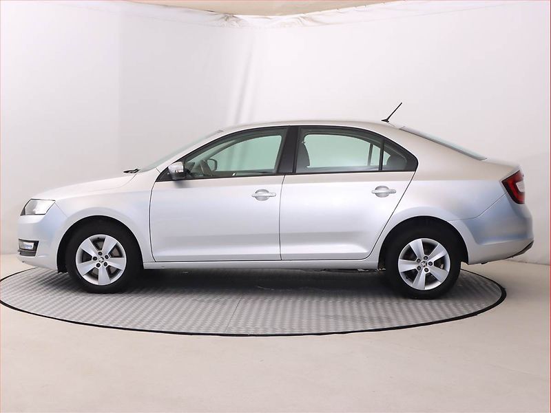 Škoda Rapid (2018) 1.0 TSI, Automat, Serv.kniha - fotka 3 z 20