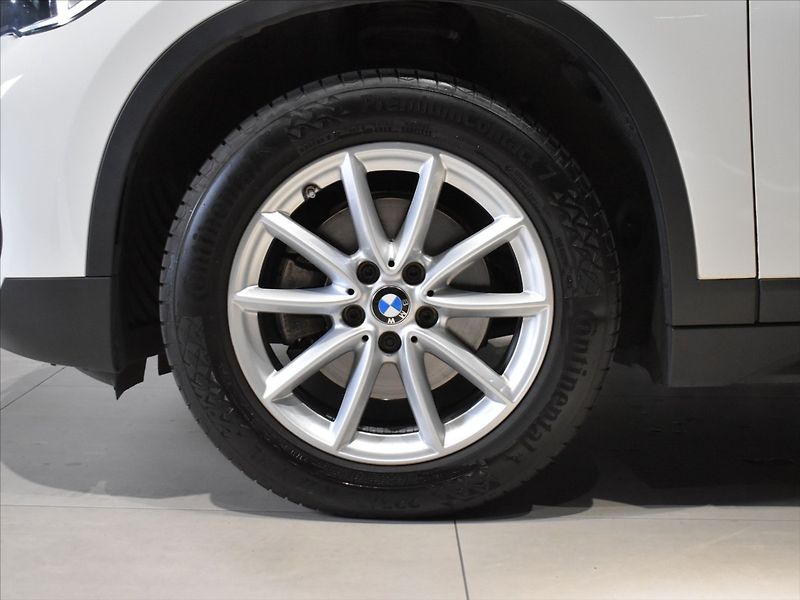 BMW X1 2,0 118D - fotka 7 z 23