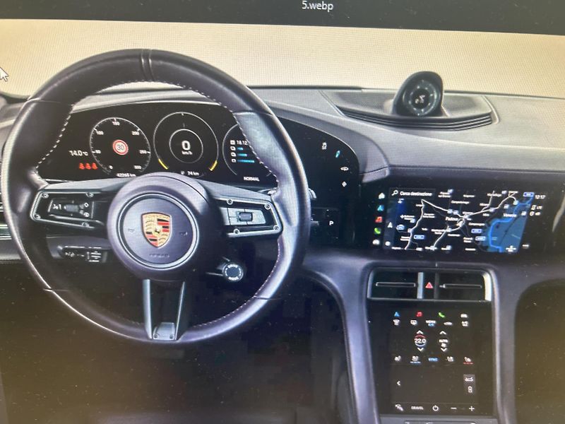 Porsche Taycan Cross Turisno 4 93kWH - fotka 4 z 6