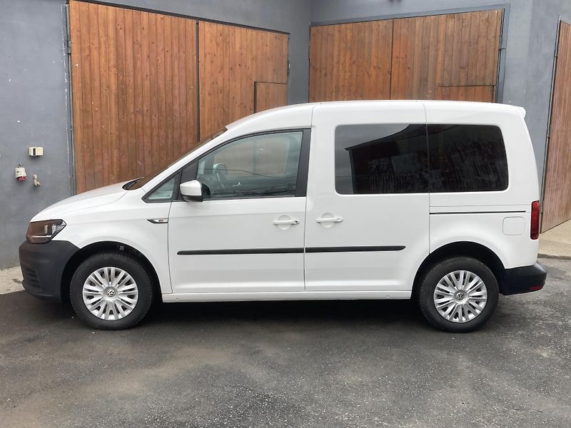 Volkswagen Caddy (2017) 1,4 TGi CNG tažné - fotka 8 z 19