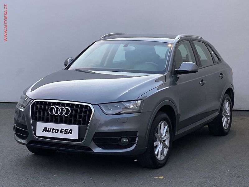 Audi Q3 (2013) 2.0 TDi, AC, výhřev sed. - fotka 3 z 16