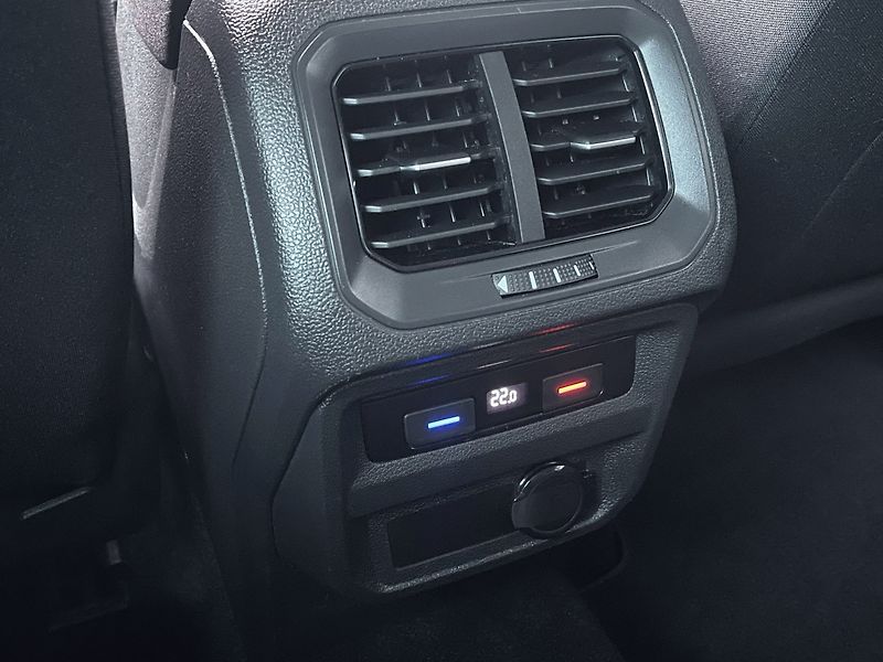Volkswagen Tiguan (2021) LIFE 1,5TSI 150k - fotka 19 z 22