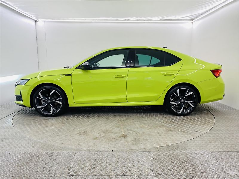 Škoda Octavia 1,5 TSI DSG 110kW SportLine - fotka 3 z 25