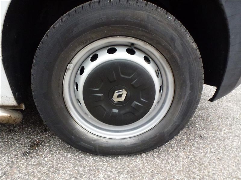 Renault Master 2,3 DCI L2H2 6 rychlostní - fotka 43 z 50