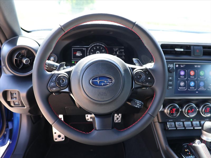 Subaru BRZ 2,4 168kW Limited Sti CZ - fotka 17 z 39