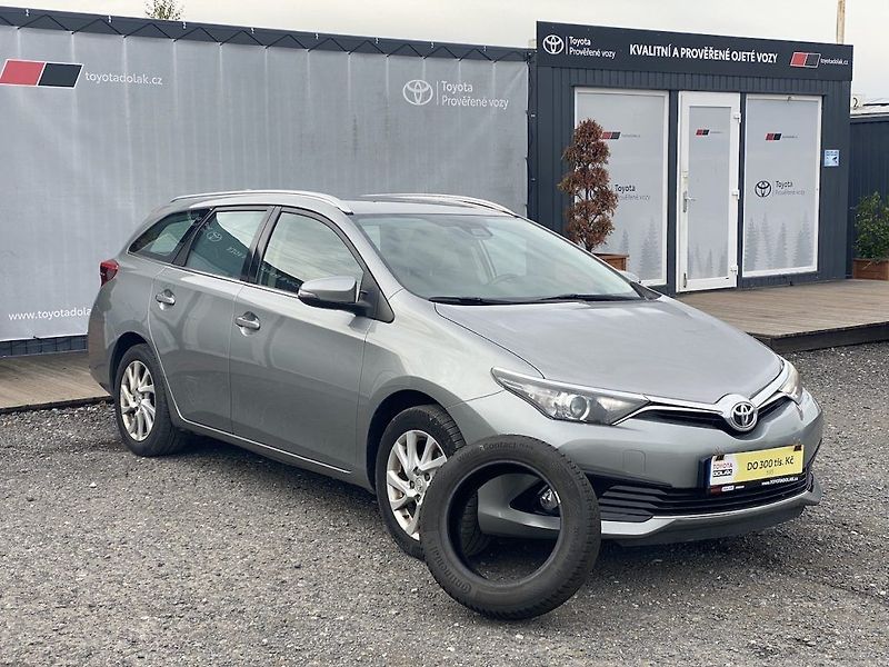 Toyota Auris 1.6i, ČR, Active, záruka - fotka 17 z 26