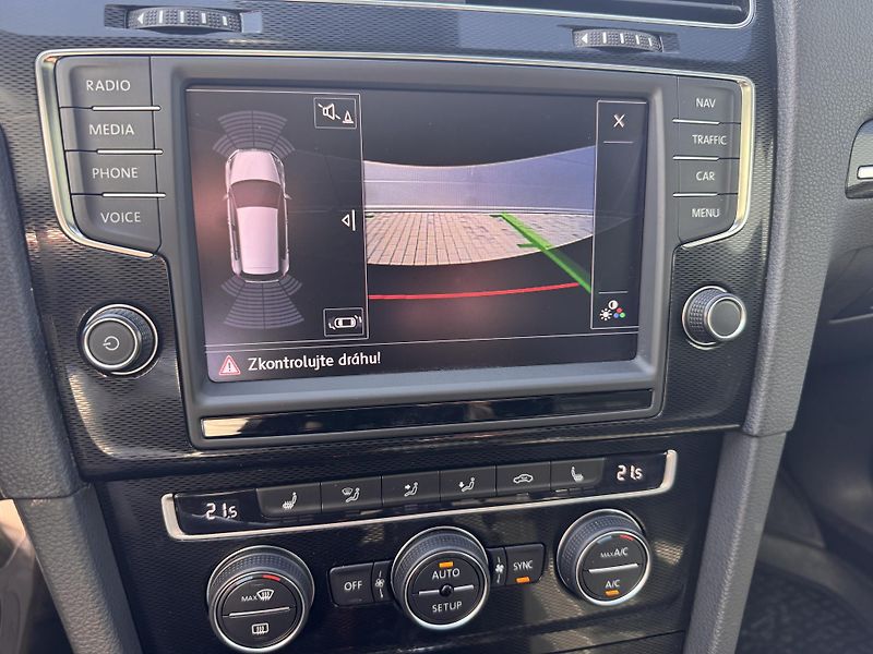 Volkswagen Golf (2013) 2.0 TDI GTD AUTOMAT PANORAMA - fotka 18 z 22
