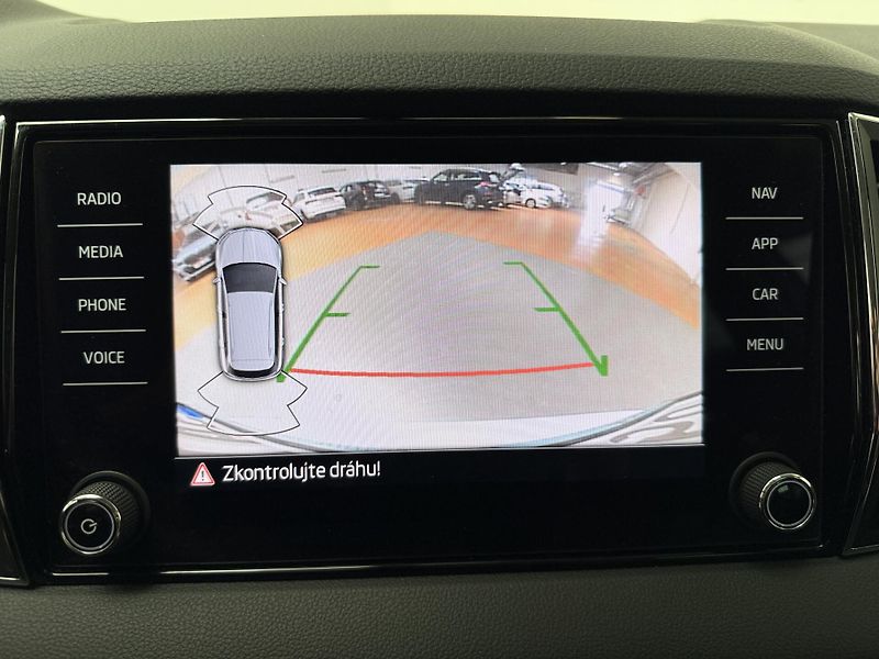 Škoda Karoq 1.5 TSI 110kW Style - fotka 7 z 11